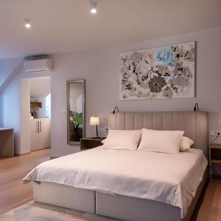Hisa Putr Bed and Breakfast Trzin Buitenkant foto