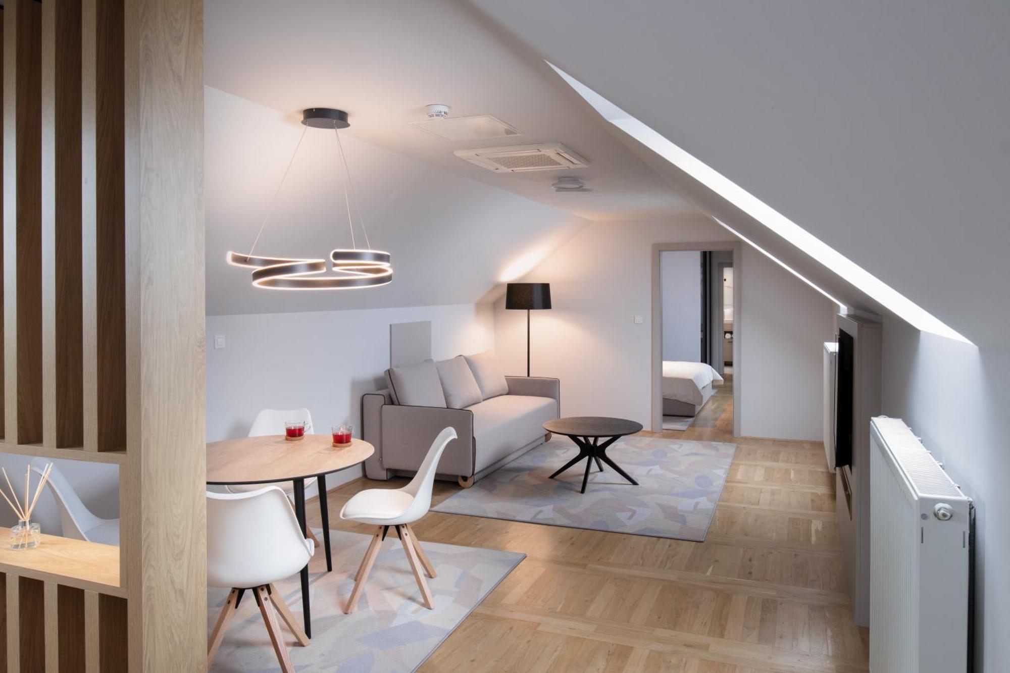 Hisa Putr Bed and Breakfast Trzin Buitenkant foto